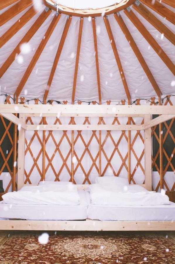 Hotel The Yurts At Margo'S Garden, Kiroro Akaigawa Exterior foto